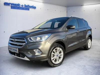 Gebraucht Ford Kuga Titanium 150 PS (110 kW) 2018 Grau SUV
