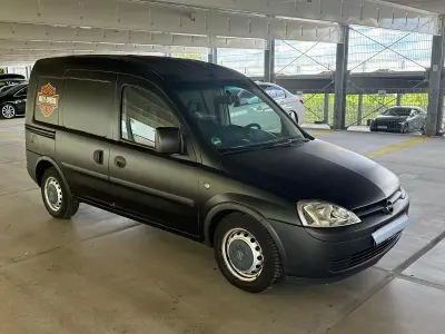 Gebraucht Opel Combo 75 PS (55 kW) 2010 Schwarz Van / Kleinbus