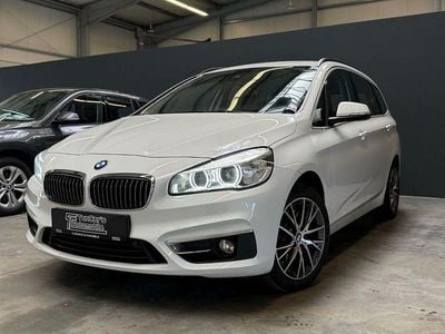 Gebraucht BMW 220 Gran Tourer Luxury Line 192 PS (141 kW) 2017 Weiß Van / Kleinbus