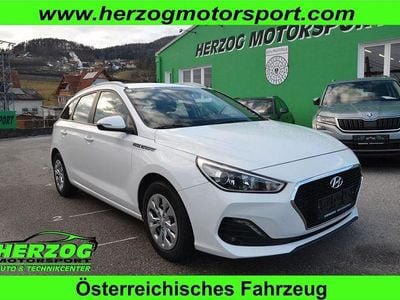Weiß Gebraucht 2020 Hyundai i30 Kombi | 14.436 € (Guter Preis)