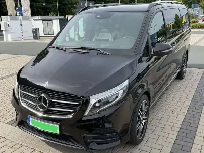 Gebraucht Mercedes V220 AMG 190 PS (139 kW) 2018 Schwarz Van / Kleinbus