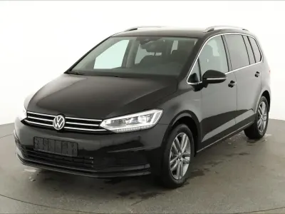 Neu VW Touran Comfortline 150 PS (110 kW) 2025 Delfingrau metallic Van / Kleinbus