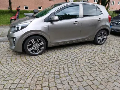 Gebraucht Kia Picanto 84 PS (61 kW) 2018 Grau Kleinwagen
