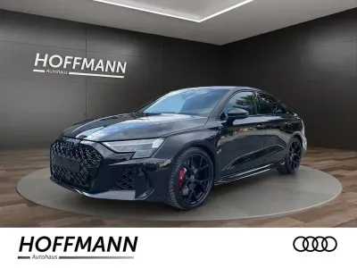 Neu Audi RS3 Sport 400 PS (294 kW) 2026 Mythosschwarz metallic Limousine