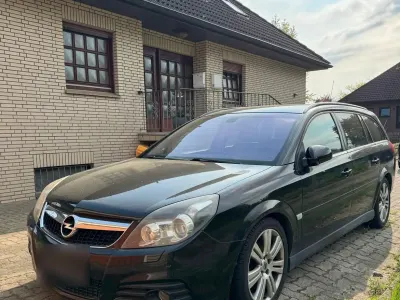 Gebraucht Opel Vectra 155 PS (114 kW) 2008 Schwarz Kombi