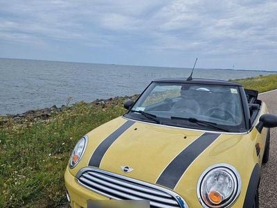 Second-hand Mini One Cabriolet 98 CP (72 kW) 2010 Galben Cabrio