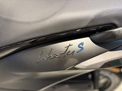 Gebraucht Renault Clio V Evolution 67 PS (49 kW) 2023 Other Limousine