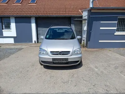 Gebraucht Opel Zafira Njoy 125 PS (91 kW) 2005 Silber Van / Kleinbus