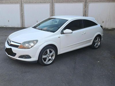 Opel Astra GTC
