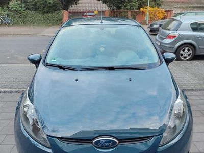Gebraucht Ford Fiesta Trend 82 PS (60 kW) 2009 Blau Kleinwagen
