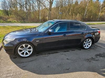BMW 523