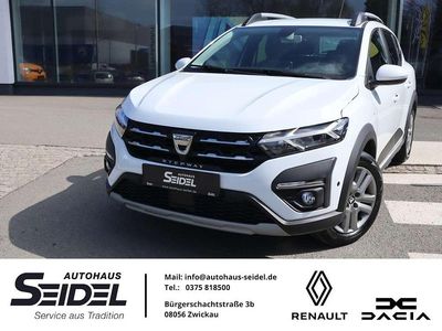 Begagnad Dacia Sandero Comfort 101 HK (74 kW) 2021 Vit Sedan
