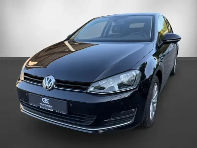 Gebraucht VW Golf VII LOUNGE 110 PS (80 kW) 2015 Deep black perleffekt Kleinwagen
