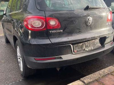 gebraucht VW Tiguan Tiguan2.0 TDI DPF 4Motion Automatik Sport