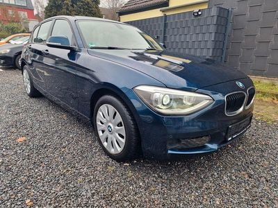 Gebraucht BMW 118 Sport Line 143 PS (105 kW) 2014 Blau Kleinwagen