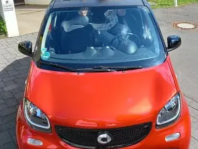 Używany Smart ForFour 90 KM (66 kW) 2019 Czerwony Hatchback