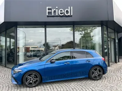 Gebraucht Mercedes A200 AMG 163 PS (119 kW) 2025 Blau Limousine