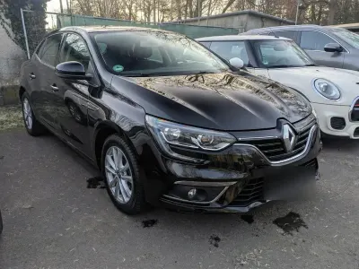 Używany Renault Mégane GrandTour 100 KM (73 kW) 2017 Czarny Kombi