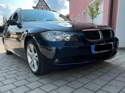 Gebraucht BMW 320 150 PS (110 kW) 2007 Blau Kombi