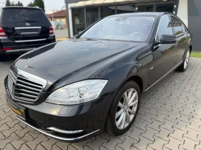 Gebraucht Mercedes S500 435 PS (319 kW) 2011 Schwarz Limousine
