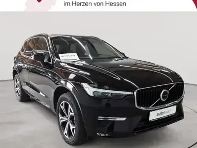 Gebraucht Volvo XC60 Momentum 197 PS (144 kW) 2022 Schwarz SUV