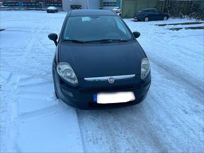 Schwarz Gebraucht 2011 Fiat Punto Kleinwagen | 1.790 €