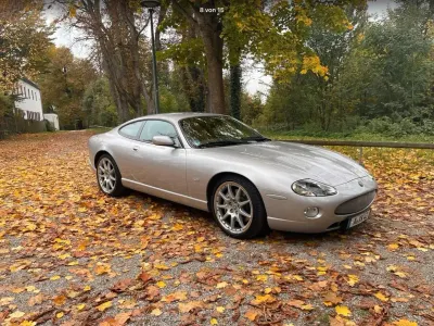 Używany Jaguar XKR 396 KM (291 kW) 2004 Srebrny Coupe