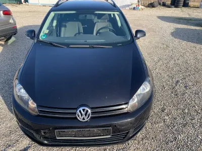 Gebraucht VW Golf VI 105 PS (77 kW) 2010 Schwarz Kleinwagen