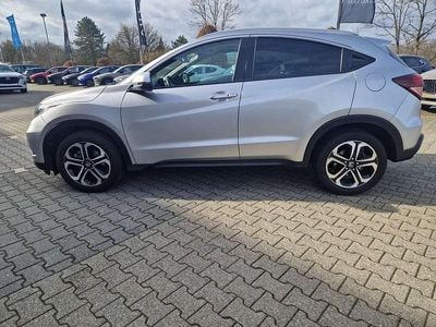 Gebraucht Honda HR-V Executive 131 PS (96 kW) 2016 Alabaster silver m. SUV
