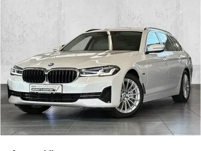 Usata BMW 530e Sport Line 292 CV (214 kW) 2023 Bianco Station wagon