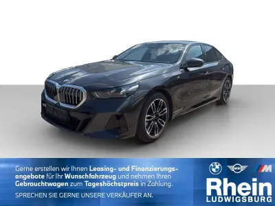 Gebraucht BMW 520 M Sport 197 PS (144 kW) 2024 Grau Limousine
