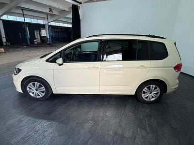 Gebraucht VW Touran Goal 150 PS (110 kW) 2024 Gelb Van / Kleinbus