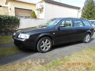 Gebraucht Audi A6 163 PS (119 kW) 2004 Schwarz metallic Kombi