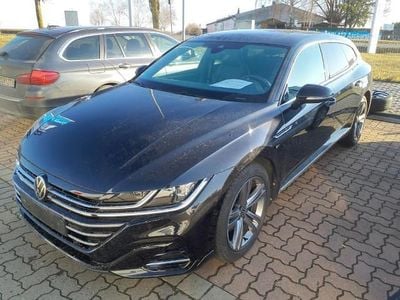 Second-hand VW Arteon R-line 190 CP (139 kW) 2023 Negru Break