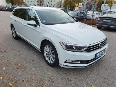 Weiß Gebraucht 2017 VW Passat Highline Kombi | 18.100 € (Fairer Preis)