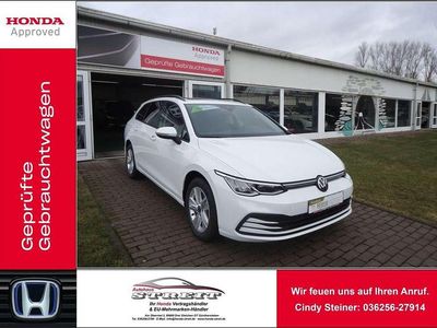 Gebraucht VW Golf VIII Life 131 PS (96 kW) 2022 Pure white Kombi