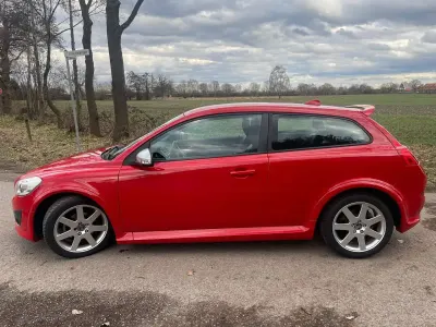 Usata Volvo C30 R-Design 114 CV (83 kW) 2012 Rosso Utilitaria