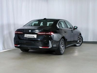 Gebraucht BMW 520 Sport Line 197 PS (144 kW) 2024 Schwarz Limousine