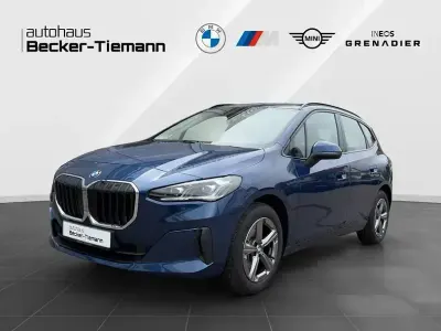 Gebraucht BMW 220 Active Tourer Efficient Dynamics 170 PS (125 kW) 2025 Phytonicblau Van / Kleinbus