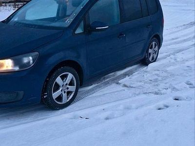 Blau Gebraucht 2010 VW Touran Van / Kleinbus | 8.000 € (Teuer)