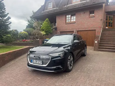 Gebraucht Audi e-tron Advanced Plus 230 kW (313 PS) 2020 Schwarz SUV
