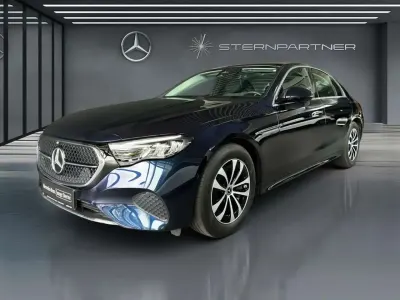 Gebraucht Mercedes E200 204 PS (150 kW) 2024 Blau Limousine