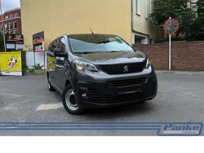 Gebraucht Peugeot Expert Avantage 179 PS (131 kW) 2023 Grau Van