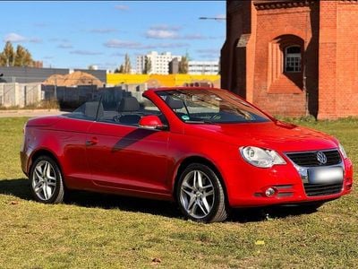 Second-hand VW Eos 140 CP (102 kW) 2006 Roșu Cabrio