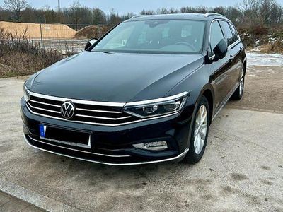 Schwarz Gebraucht 2021 VW Passat Elegance Kombi | 22.800 € (Etwas zu teuer)