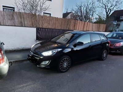 gebraucht Hyundai i30 Trend blue