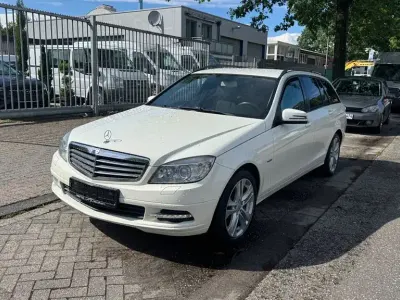 Gebraucht Mercedes C220 170 PS (125 kW) 2010 Weiß Kombi