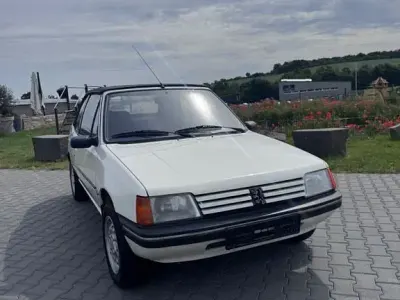Gebraucht Peugeot 205 60 PS (44 kW) 1988 Weiß Cabrio