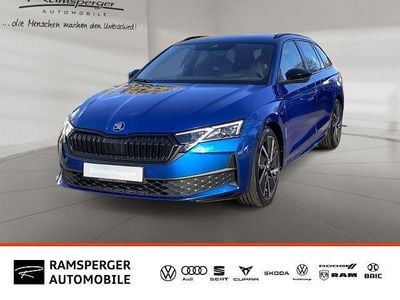 Raceblau metallic Gebraucht 2024 Skoda Octavia SportLine Kombi | 33.490 € (Etwas zu teuer)