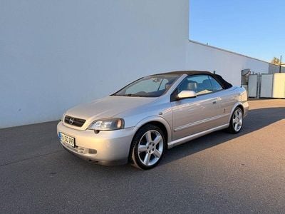 Używany Opel Astra Cabriolet 200 KM (147 kW) 2002 Srebrny Kabriolet